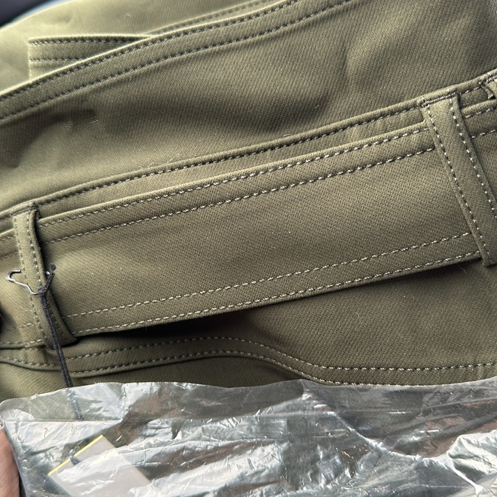 NWT! Banana Republic High Rise Slim Fit Stretch Cargo Pants Army Green 💚 Rare - Picture 3 of 3